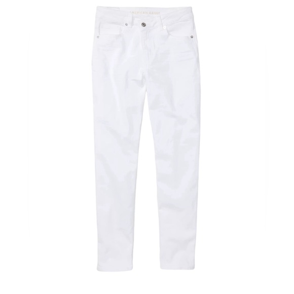 American eagle. Mom Jeans. Bright white. Stretch. Size 4 Regular. 27W. - Picture 4 of 4